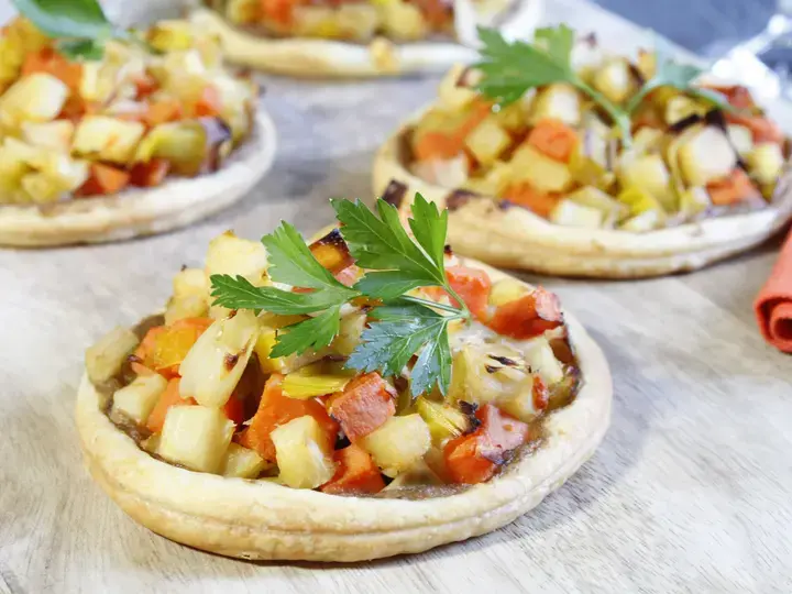 Tarte fine à l'oignon et légumes anciens