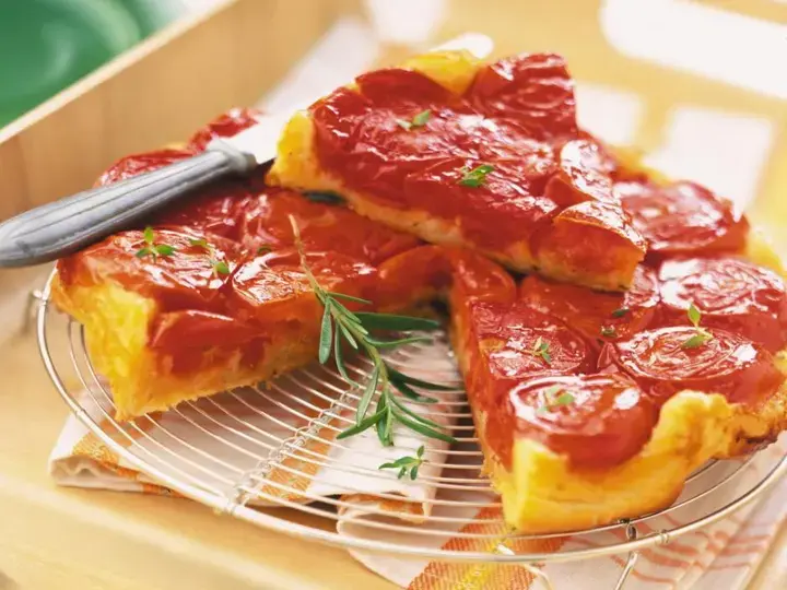 Tarte tatin aux tomates thym et mozzarella