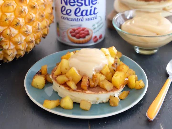 Pancakes ananas et confiture de lait
