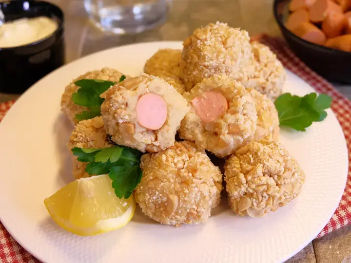 Balls de purée de céleri et saucisses