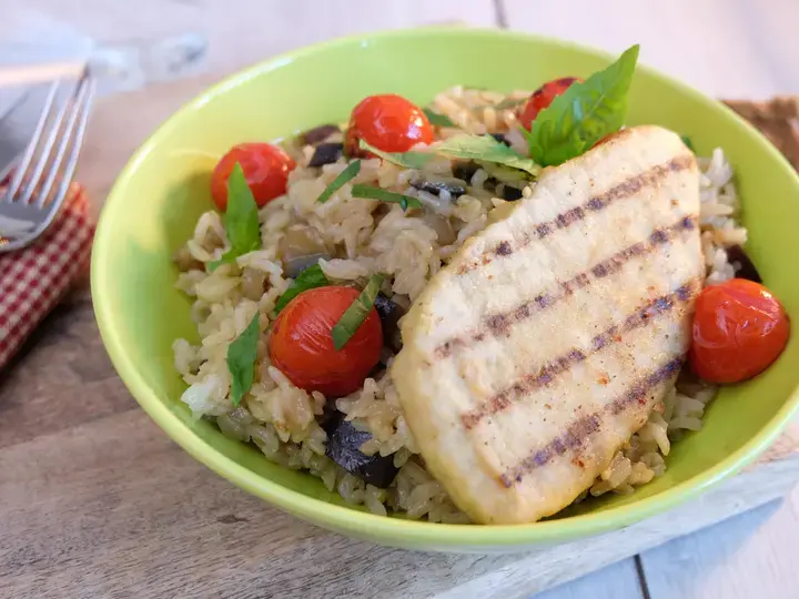 this media has been downloaded from content hub 202097756