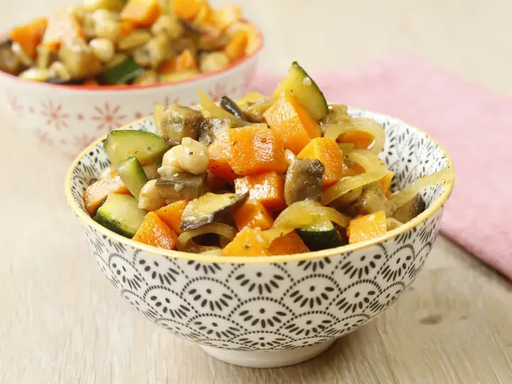 Salade de pois chiche et légumes