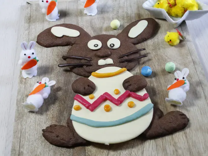 this media has been downloaded from content hub 203216819