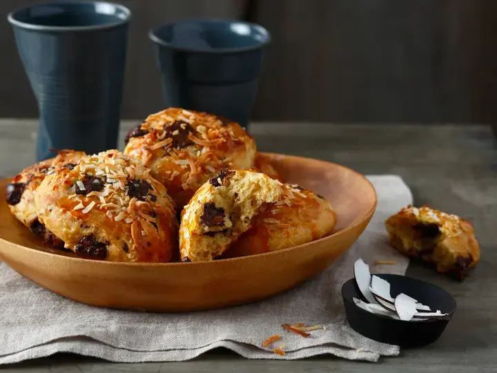 this media has been downloaded from content hub 202081990