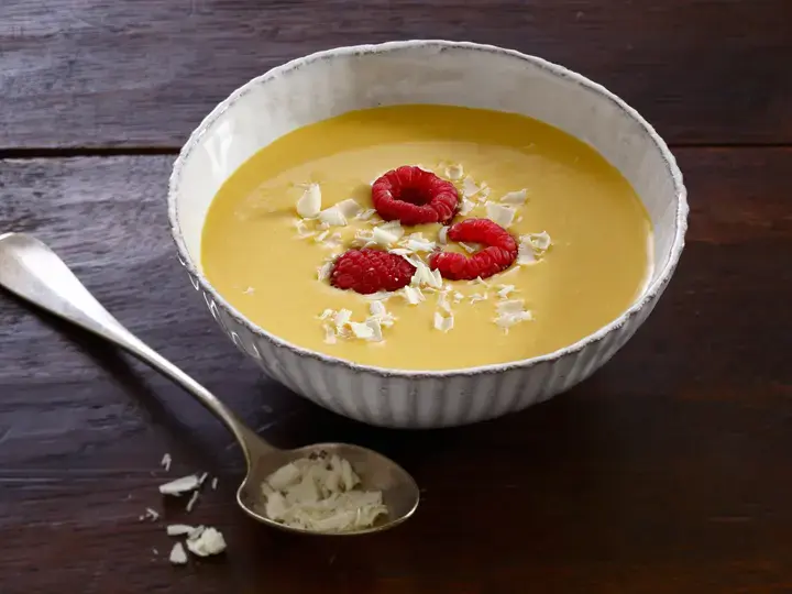 Soupe chocolat blanc et fruits de la passion