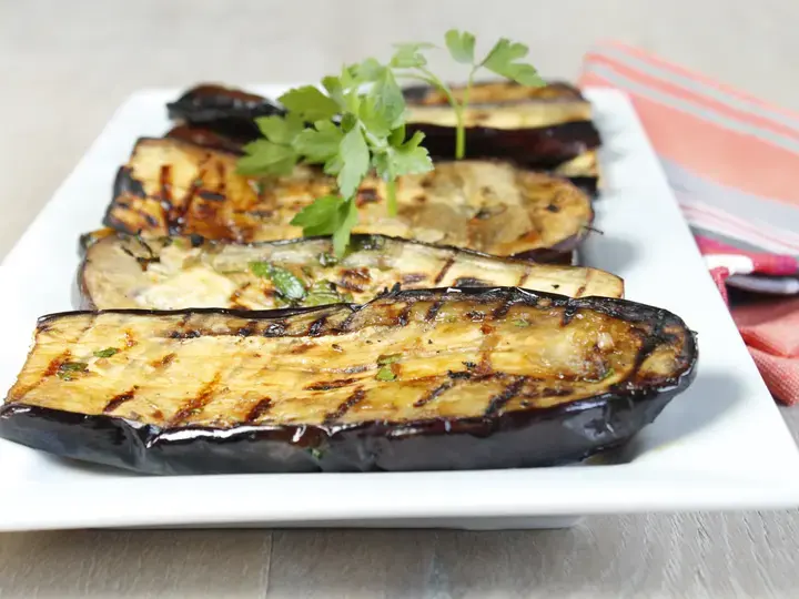 this media has been downloaded from content hub 202096749