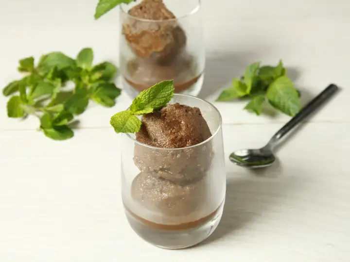 this media has been downloaded from content hub 202081335