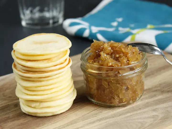 Blinis et chutney d'oignons