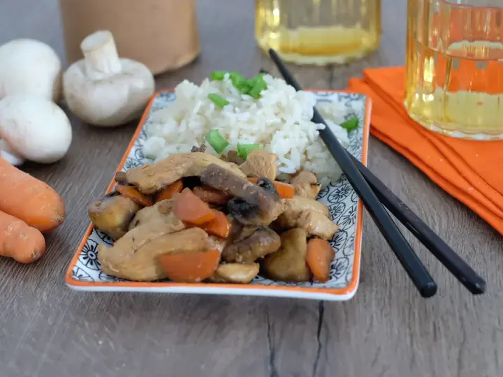 Poulet sauté aux légumes