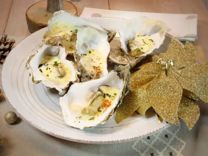 Huîtres chaudes, crème aux épices