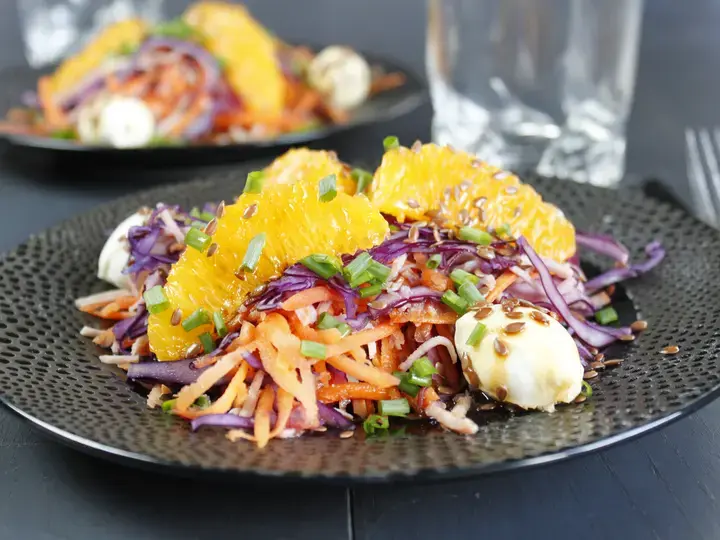 this media has been downloaded from content hub 202095107