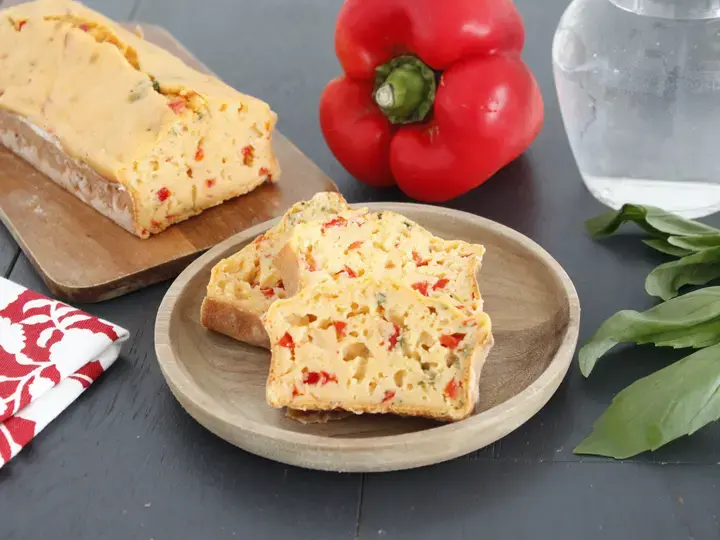 Cake anti gaspi poisson poivron basilic