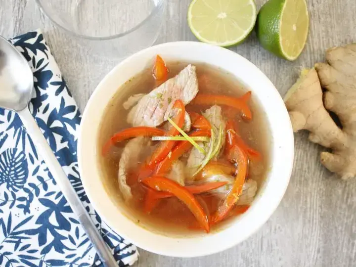 Soupe boeuf gingembre et poivron