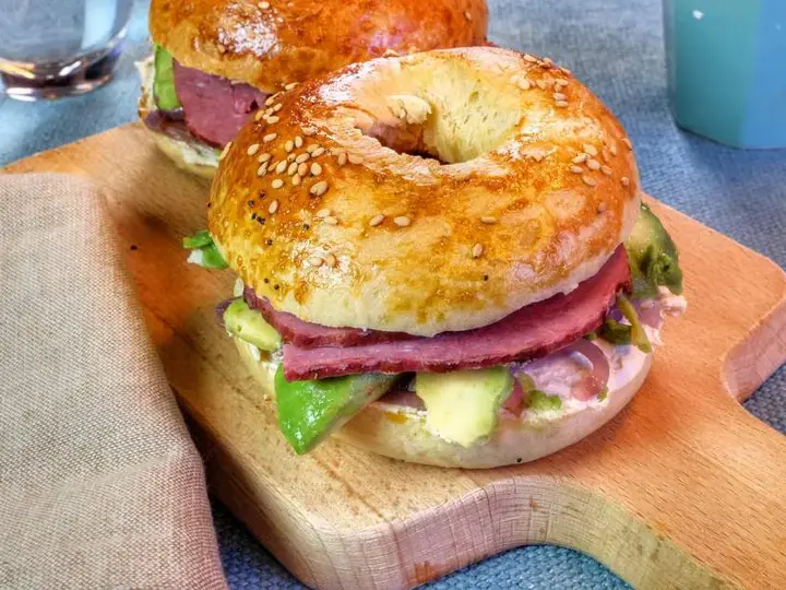 Bagels au pastrami