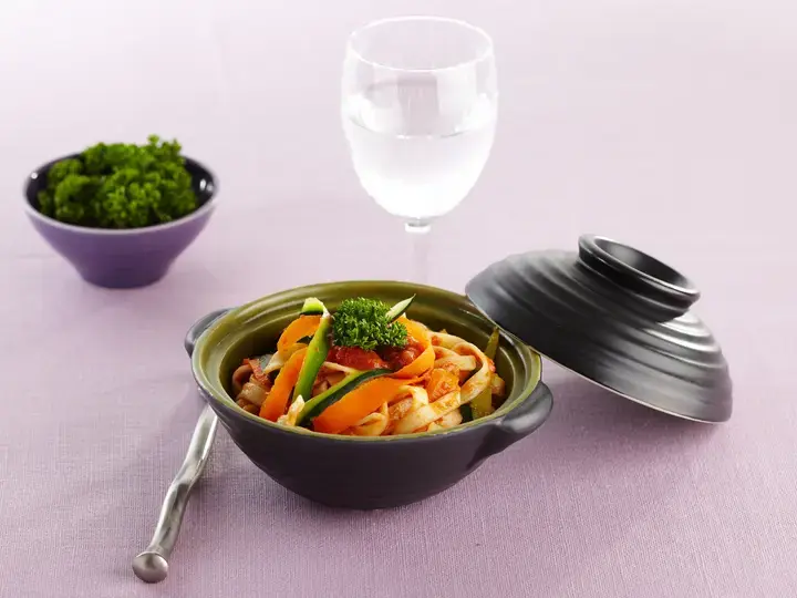 this media has been downloaded from content hub 203294128