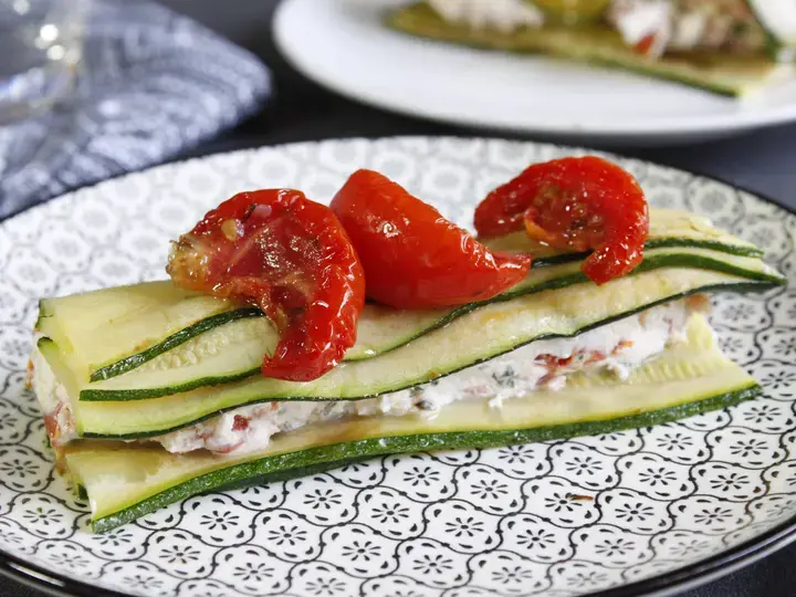Millefeuilles de courgettes, mascarpone et tomates confites