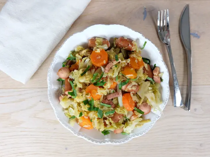 Potée chou saucisses lardons