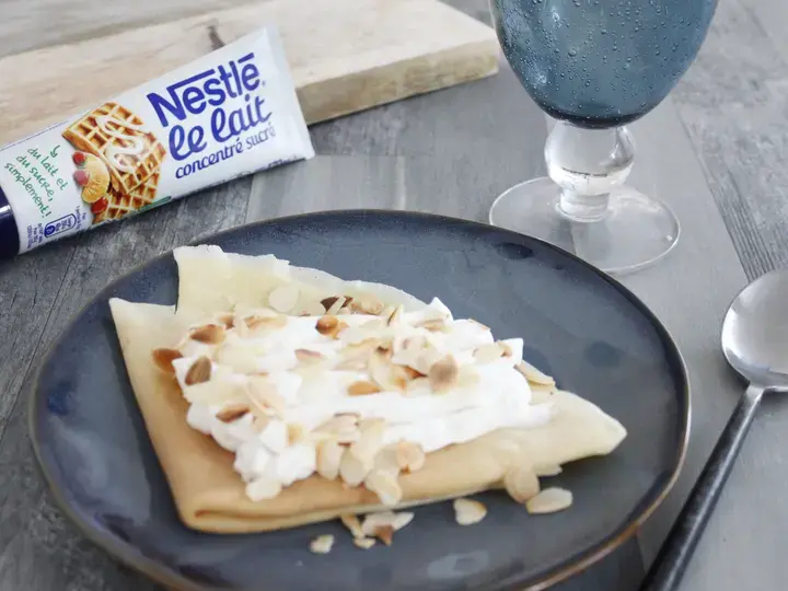 Triangle de crêpes chantilly