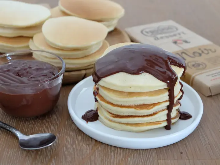 pancakes moelleux sauce chocolat