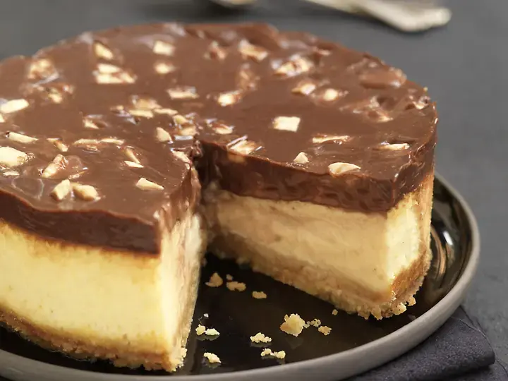 Cheesecake aux zestes d'agrumes et chocolat au caramel