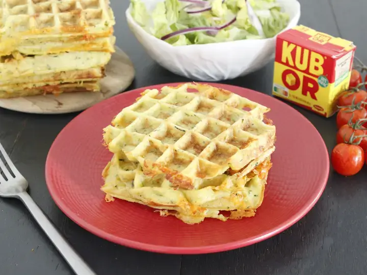 Gaufres végétariennes de pommes de terre aux légumes