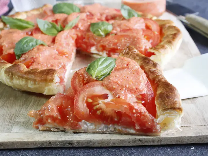 Tarte froide au chèvre frais et tomates