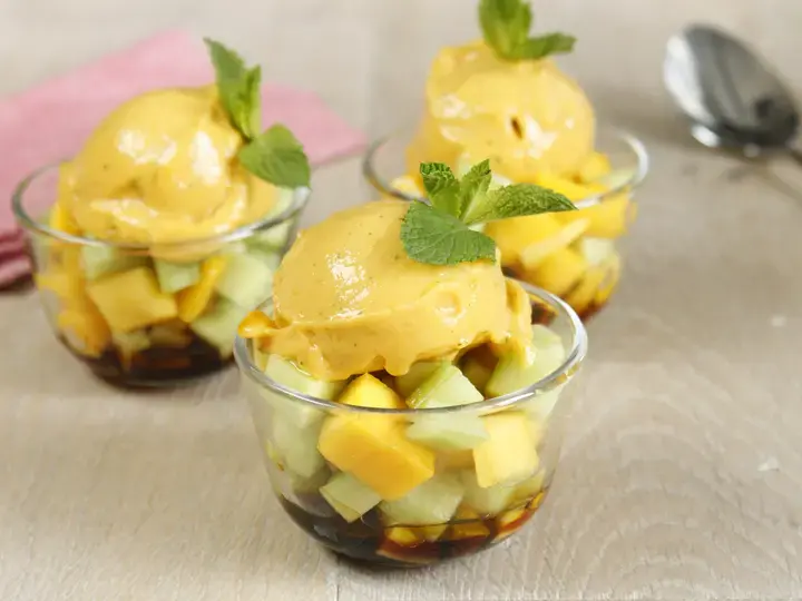 Salade mangue concombre et sorbet mangue melon Arome Companion