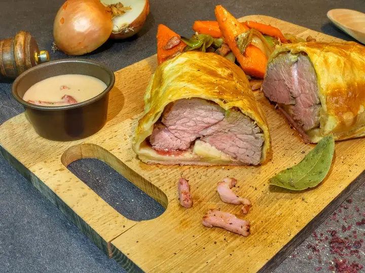 this media has been downloaded from content hub 203170986