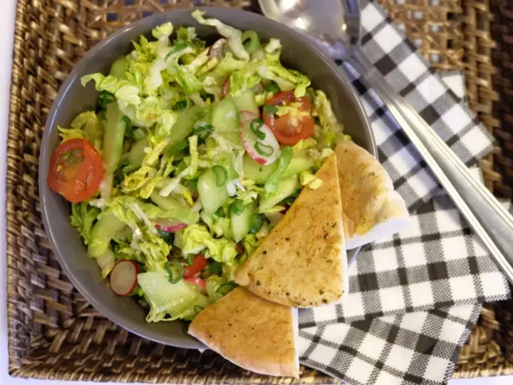 Fattouche, salade paysanne libanaise