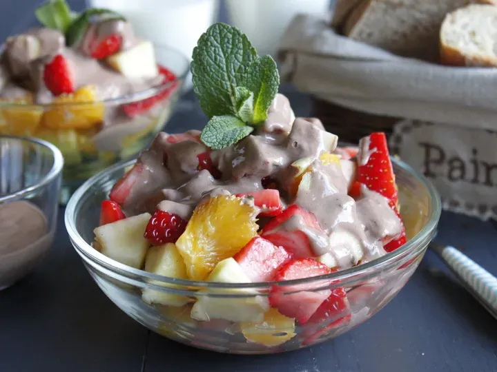 this media has been downloaded from content hub 202083692