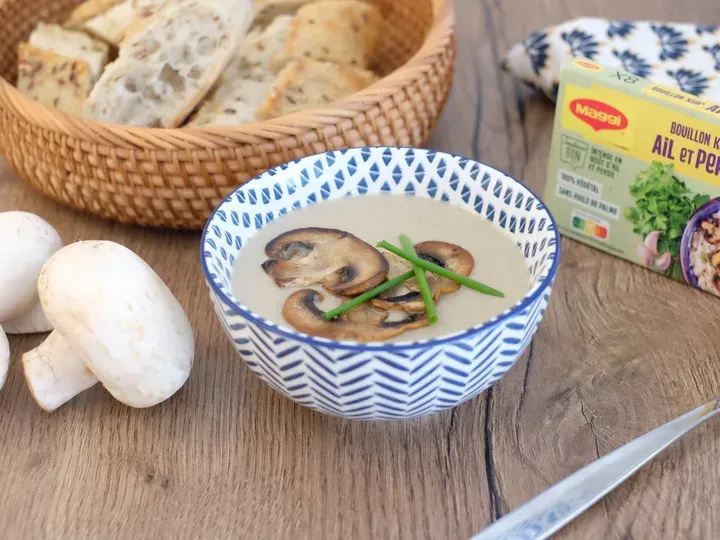 Velouté de champignons ail persil