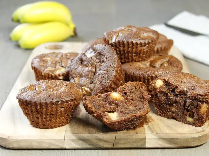 this media has been downloaded from content hub 202081635