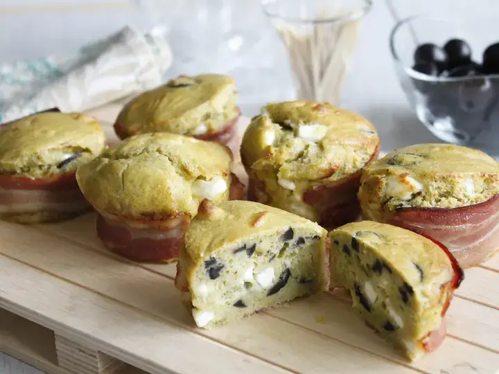 Muffin feta olives