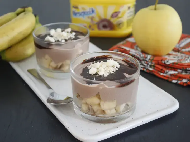Verrine biscuitée aux fruits et Nesquik