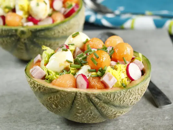 Melon garni mozzarella jambon sucrine