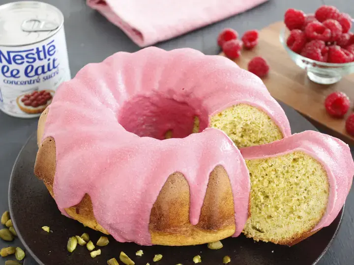 Bundt cake framboises pistaches