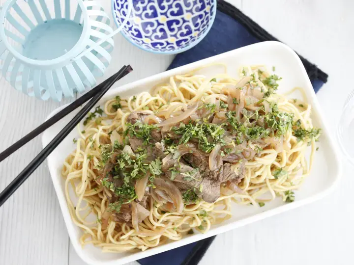 Emincés de boeuf aux oignons