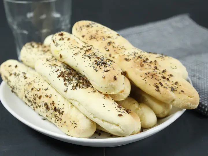 this media has been downloaded from content hub 202096893