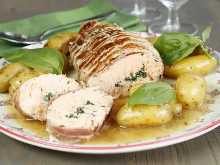 Rôti de saumon, poitrine et rattes au basilic Cookeo