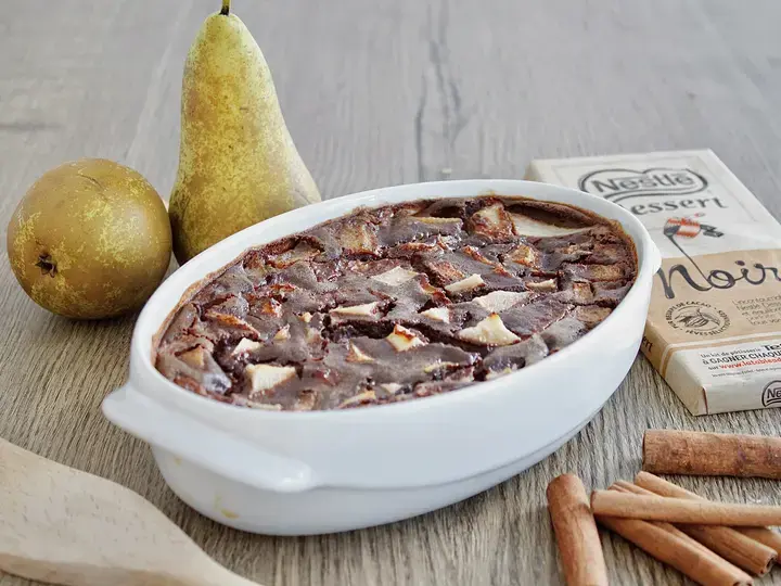 Clafoutis with pear, black chocolate and cinnamon