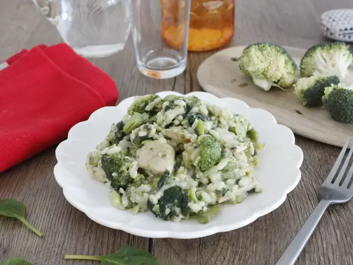 Risotto aux légumes verts vegan aux émincés