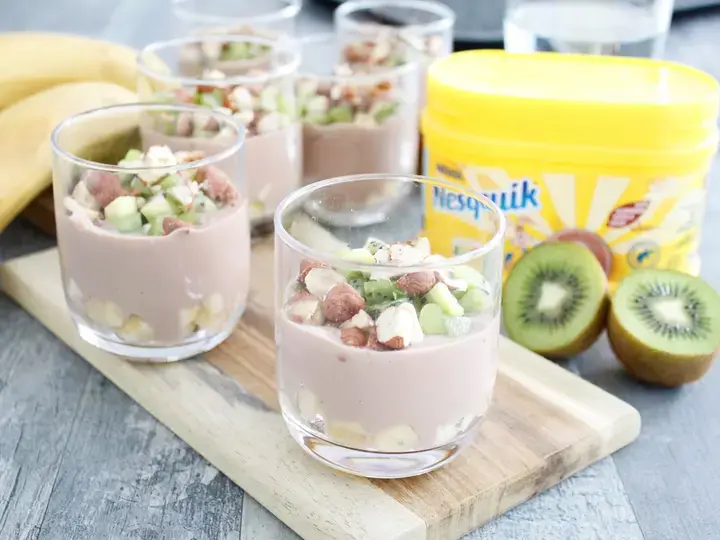 Verrine Nesquik kiwis bananes noisettes