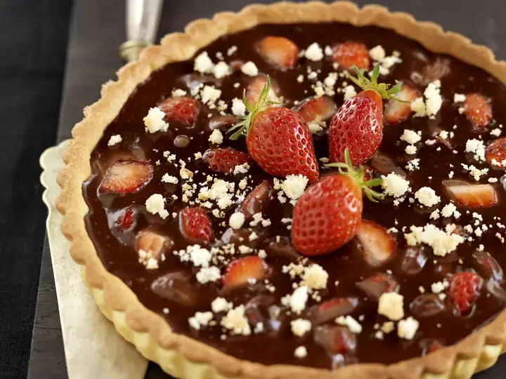 this media has been downloaded from content hub 203165328