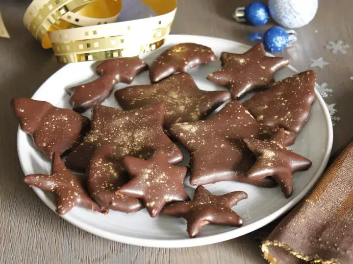 this media has been downloaded from content hub 202092043