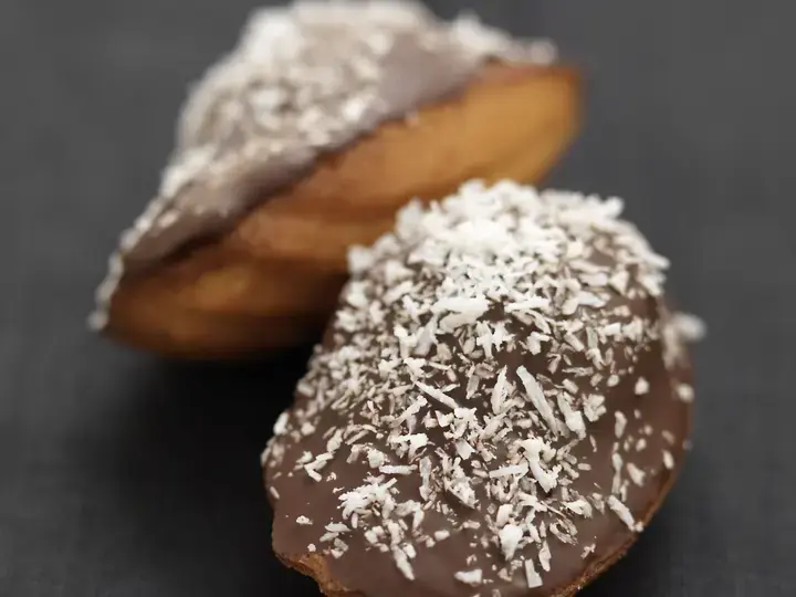 Madeleines au chocolat et noix de coco (pas avant avril 2005)
