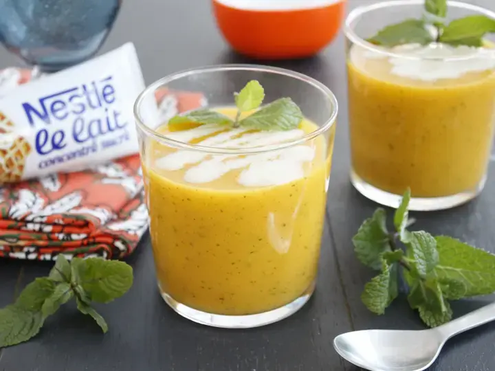 Glace velouté mangue et lait concentré sucré