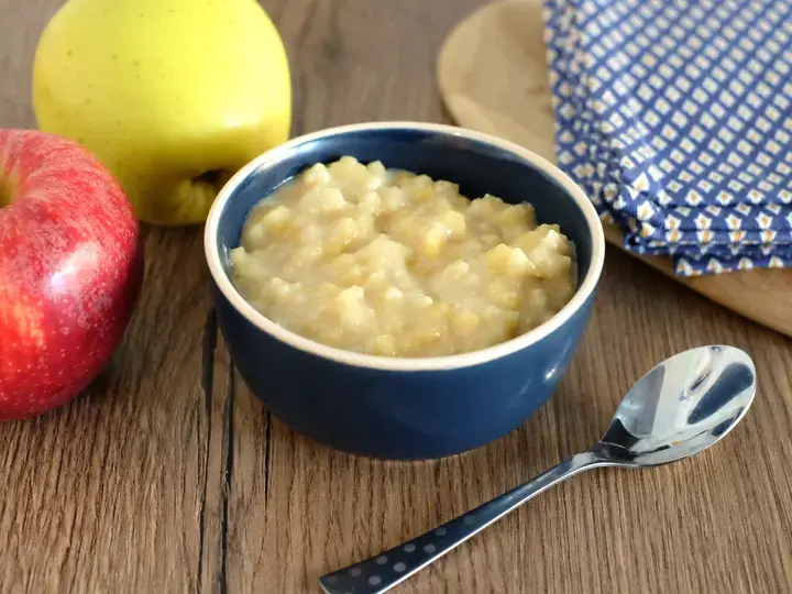 Semoule au lait caramel bébé