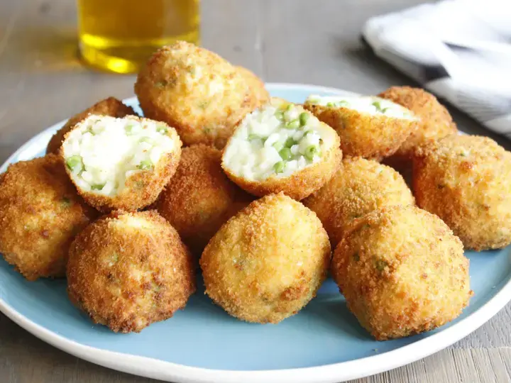Boulettes de risotto panées façon arancini