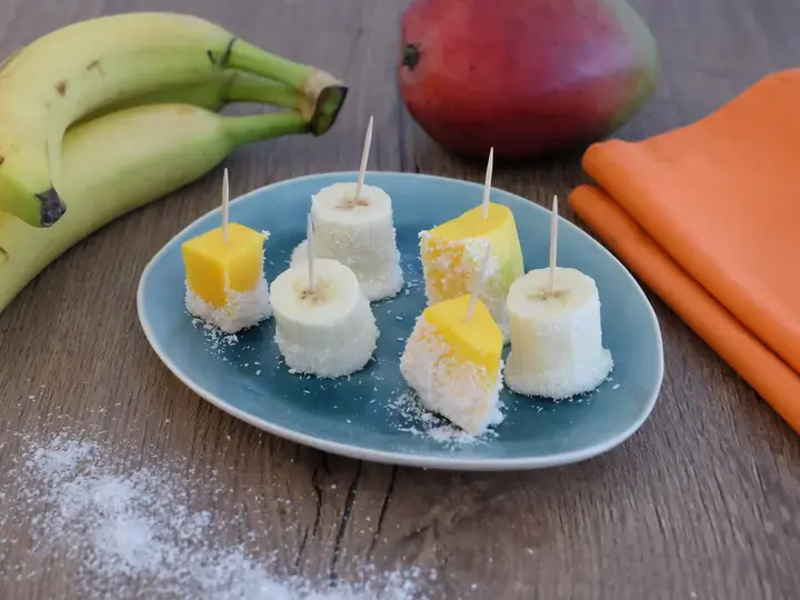 Fruits enrobés à la noix de coco