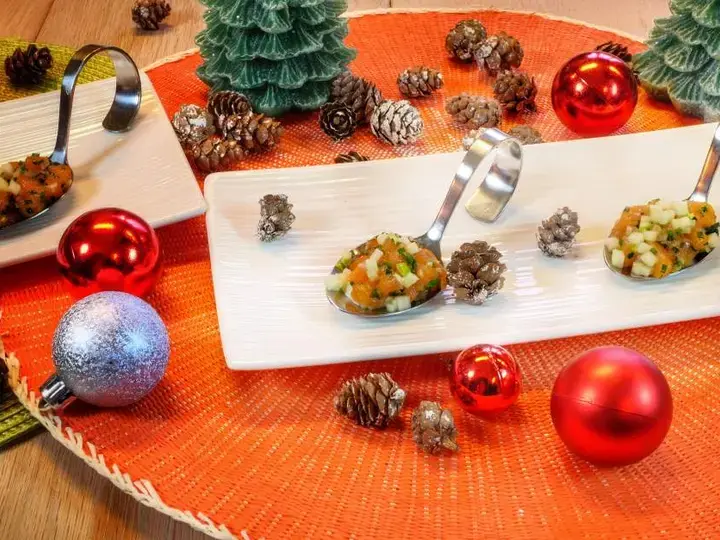 Mise en bouche au saumon et pomme verte